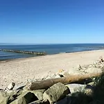 Seaview Апартаменти *